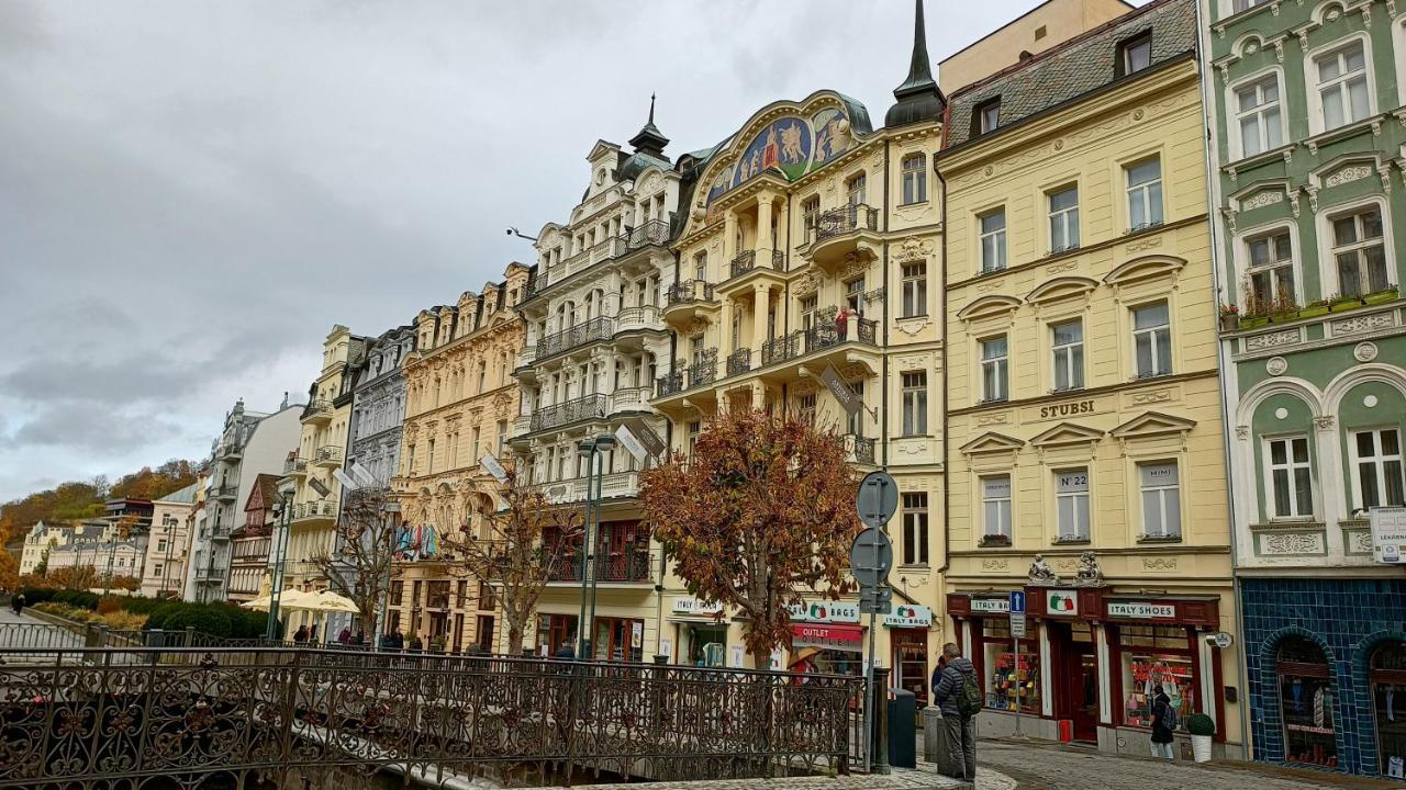Apartments Stubsi With Colonnade View Karlovy Vary Exterior photo