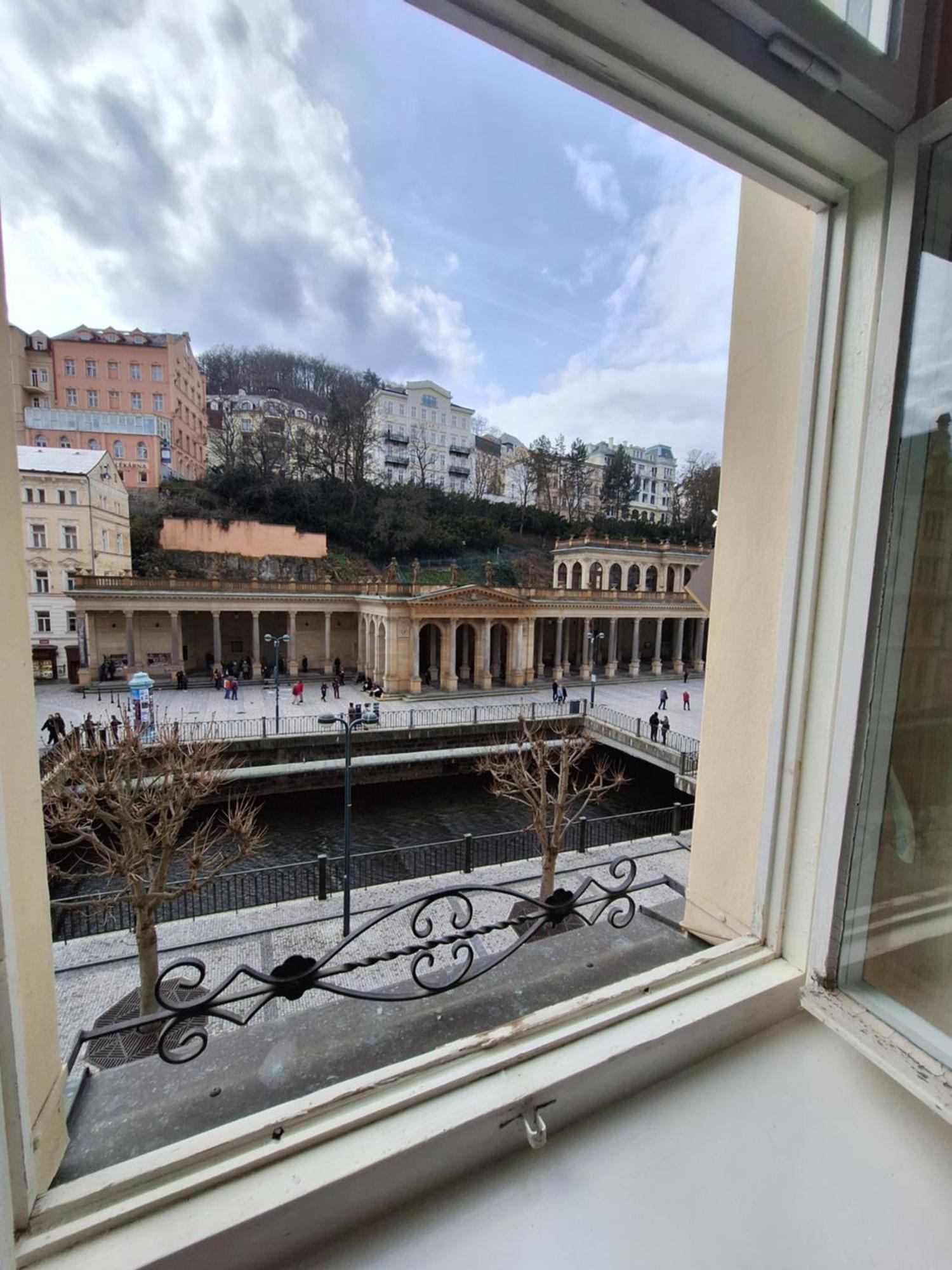 Apartments Stubsi With Colonnade View Karlovy Vary Exterior photo