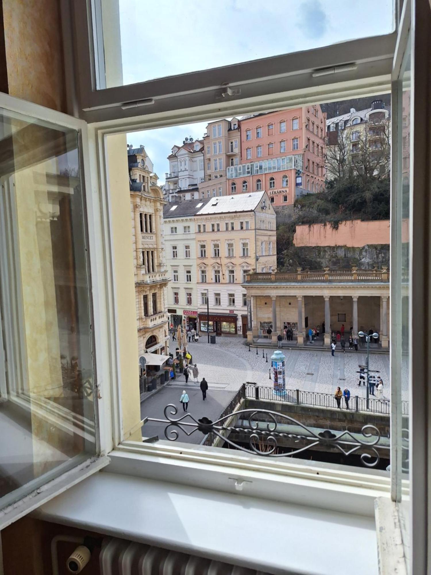 Apartments Stubsi With Colonnade View Karlovy Vary Exterior photo