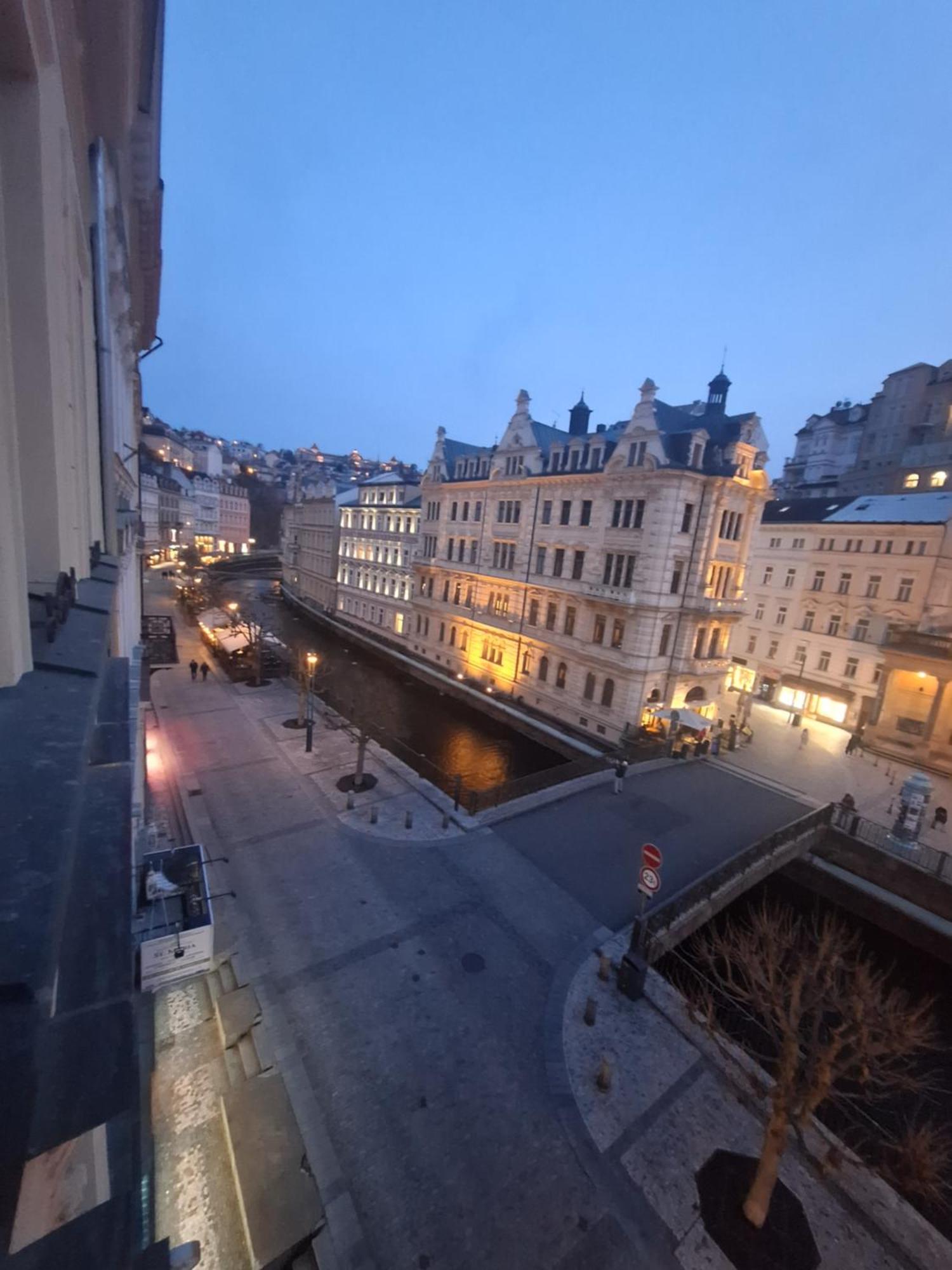 Apartments Stubsi With Colonnade View Karlovy Vary Exterior photo