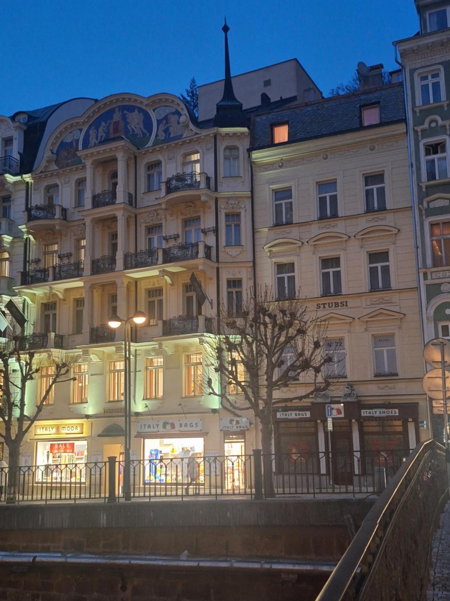 Apartments Stubsi With Colonnade View Karlovy Vary Exterior photo